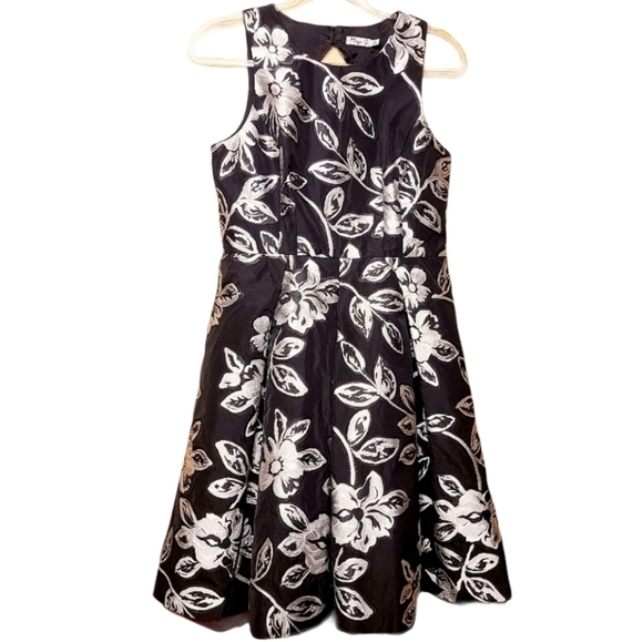 Eliza J | Classic Black & Silver Floral Fit & Flare Cocktail Dress (Size 8) - Picture 1 of 14